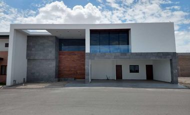 CASA EN VENTA EN HACIENDA DEL ROSARIO TORREON COAH.
