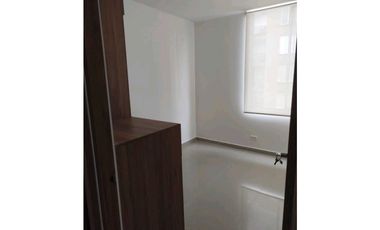 Vendo y arriendo Apartamento en Conjunto cerrado Llano Alto 1