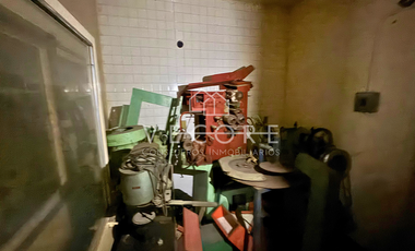 EDIFICIO EN VENTA EN MEZQUITAN, GUADALAJARA