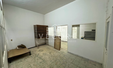 EDIFICIO EN VENTA EN MEZQUITAN, GUADALAJARA