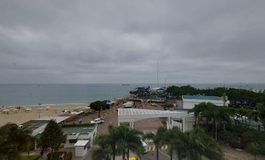 Departamento vista al mar en  Chipipe sector Yacht Club Salinas