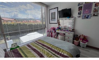 Vendo linda casa esquinera en  milla de oro.