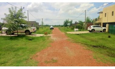 Ibarlucea: Calle 7 y Rivadavia, Barrio abierto Don Hector Lote de 533 m2 cercado, Santa Fe Argentina