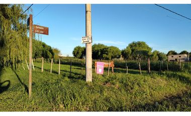 Ibarlucea: Calle 7 y Rivadavia, Barrio abierto Don Hector Lote de 533 m2 cercado, Santa Fe Argentina