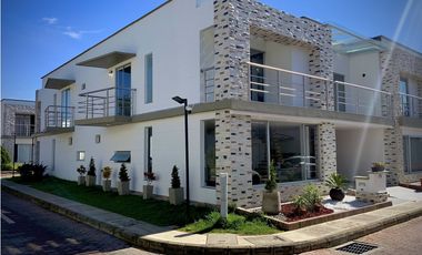 Venta Casa Unidad Cerrada La Ceja