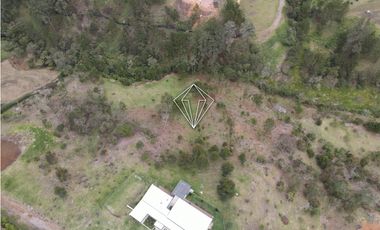 Venta de lote en exclusivo sector de El Retiro