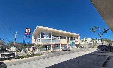 Local comercial en renta en planta baja, en Plaza Manere Conkal