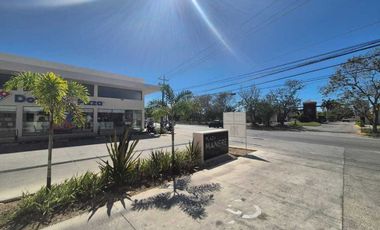 Local comercial en renta en planta baja, en Plaza Manere Conkal