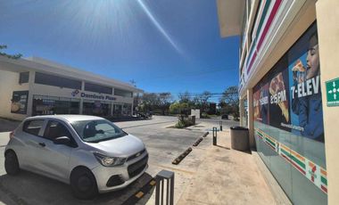 Local comercial en renta en planta baja, en Plaza Manere Conkal