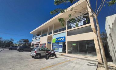 Local comercial en renta en planta baja, en Plaza Manere Conkal