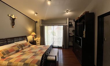 Golf  and USA Social Style Living?  Los Encinos Inigualable Casa Venta