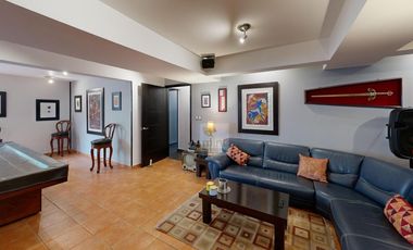 Golf  and USA Social Style Living?  Los Encinos Inigualable Casa Venta
