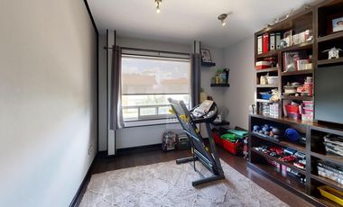 Golf  and USA Social Style Living?  Los Encinos Inigualable Casa Venta