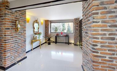 Golf  and USA Social Style Living?  Los Encinos Inigualable Casa Venta