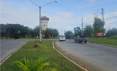 Lote comercial en venta  de 10479mt2 -La Chorrera (DR)