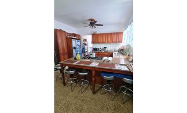 Se VENDE Casa en la Urbanización Miraflores, Betania
