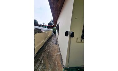 Se VENDE Casa en la Urbanización Miraflores, Betania