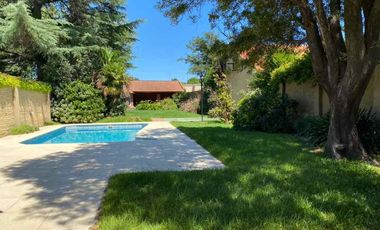 Casa en venta en Lujan Centro