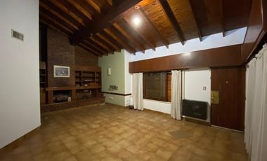 Casa en venta en Lujan Centro