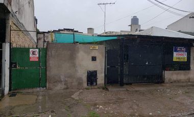 Casa para 2 Familias en venta en Isidro Casanova