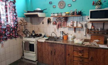 Casa para 2 Familias en venta en Isidro Casanova