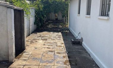 Casa en Venta en Arturo Gordon 3721, Macul