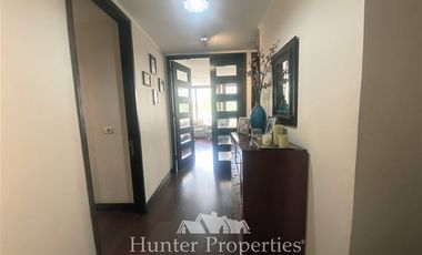 Departamento en Venta en Las Hualtatas con camino el parque