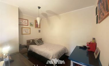 Departamento en Venta en Las Hualtatas con camino el parque