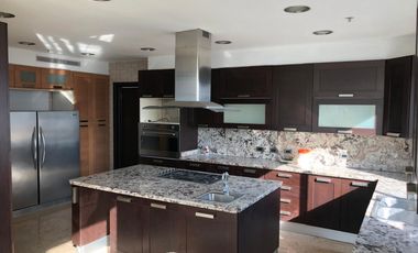 Se vende o alquila  apt en Coco del Mar Puntarenas