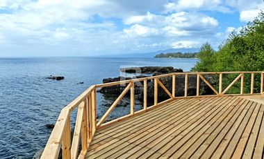 CASA CON ORILLA DE LAGO Y VISTA VOLCANES