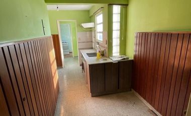 Departamento de tres ambientes a la venta en San Miguel