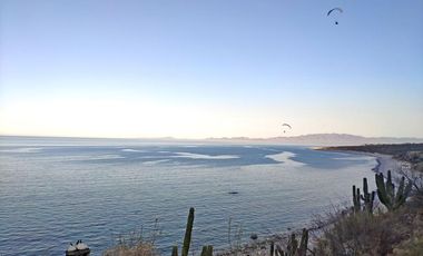 Terreno espacioso en el Sargento de 5,639.9 m² - a solo 349 m del mar - Régimen condominal