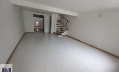 Casa en Arriendo Ubicado en Envigado Codigo 4503