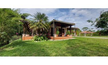 VENTA CASA CAMPESTRE VIA A BARCELONA - QUINDIO