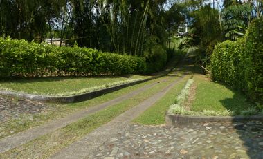 VENTA CASA CAMPESTRE VIA A BARCELONA - QUINDIO