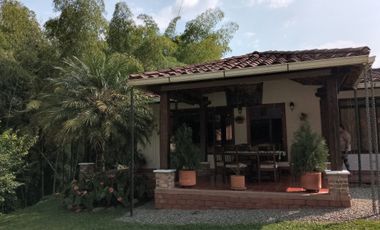 VENTA CASA CAMPESTRE VIA A BARCELONA - QUINDIO