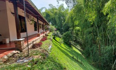 VENTA CASA CAMPESTRE VIA A BARCELONA - QUINDIO