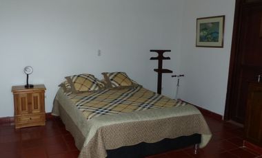 VENTA CASA CAMPESTRE VIA A BARCELONA - QUINDIO