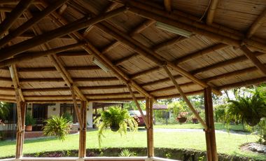 VENTA CASA CAMPESTRE VIA A BARCELONA - QUINDIO