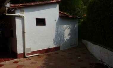 VENTA CASA CAMPESTRE VIA A BARCELONA - QUINDIO