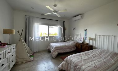 Casa de 4 dormitorios en alquiler de verano en San Rafael, Villa Nueva