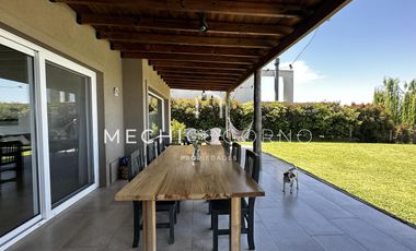 Casa de 4 dormitorios en alquiler de verano en San Rafael, Villa Nueva