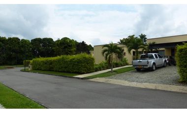 VENTA CASA CAMPESTRE VIA LA TEBAIDA AL VALLE DEL CAUCA