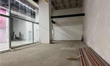SE ARRIENDA  LOCAL COMERCIAL EN NIQUIA