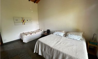 Finca en venta ubicada en Venecia colonial