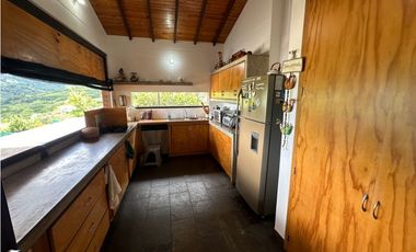 Finca en venta ubicada en Venecia colonial