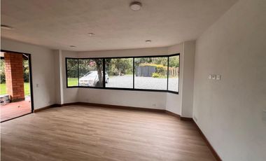 ALQUILER DE ESPECTACULAR CASA EN EL CORAZÓN DE LLANOGRANDE 12M o 10M