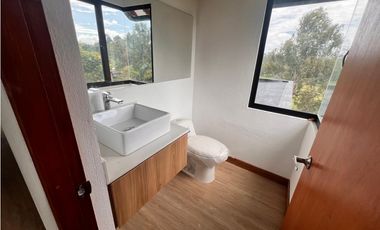 ALQUILER DE ESPECTACULAR CASA EN EL CORAZÓN DE LLANOGRANDE 12M o 10M