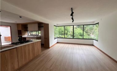 ALQUILER DE ESPECTACULAR CASA EN EL CORAZÓN DE LLANOGRANDE 12M o 10M