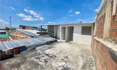 Casa bifamiliar de dos pisos más terraza en venta Barrio Nuevo Palmira